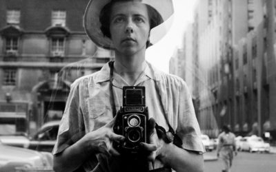 A genialidade de Vivian Maier em Self-Portraits