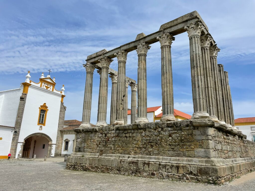 4 - Evora - Templo Romano de Evora - Petra Nesti - Pexels